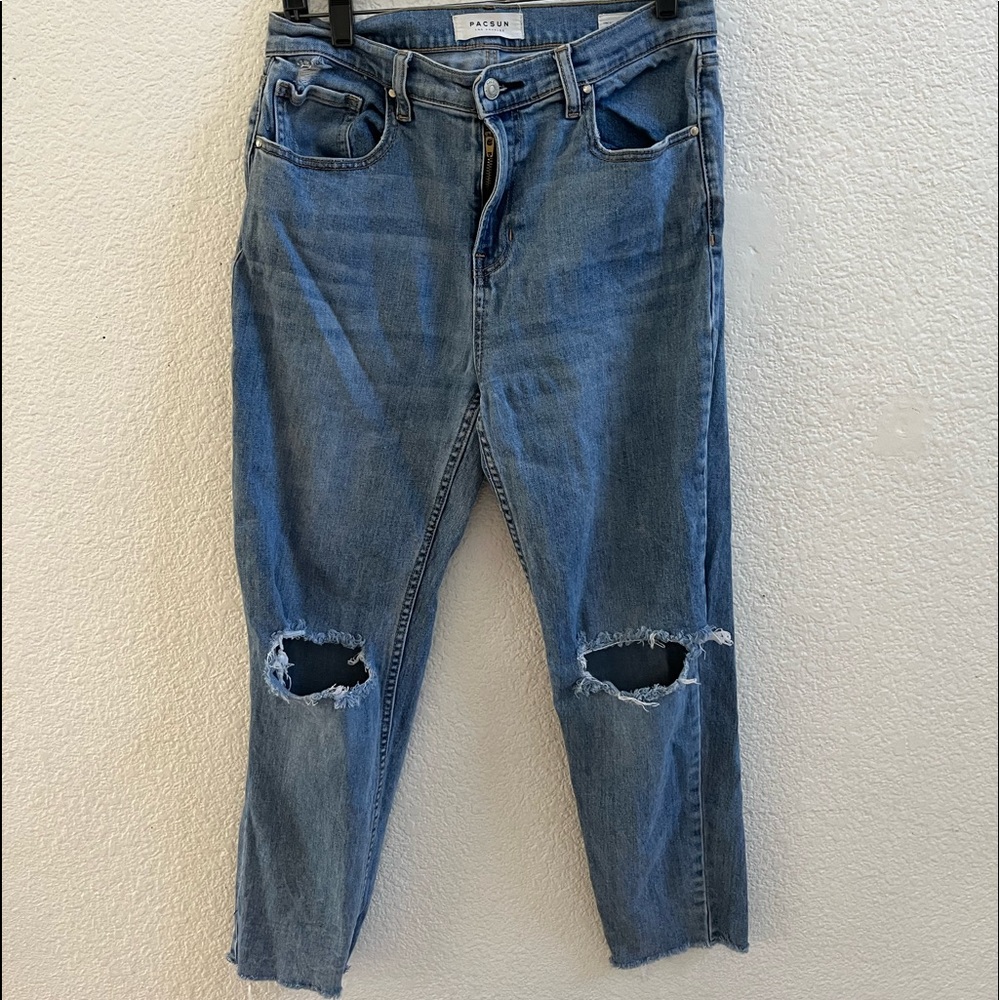 worn pacsun mom jeans